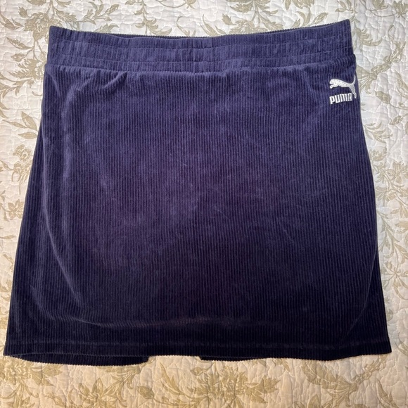 Puma Downtown Corduroy Mini Skirt Skort in Navy Blue, size large Athleisure - Picture 5 of 9
